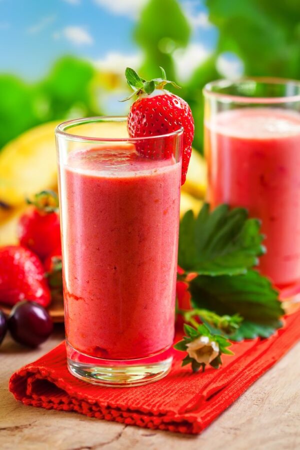 Cocktail de Bouye, Bissap et fraise au lait